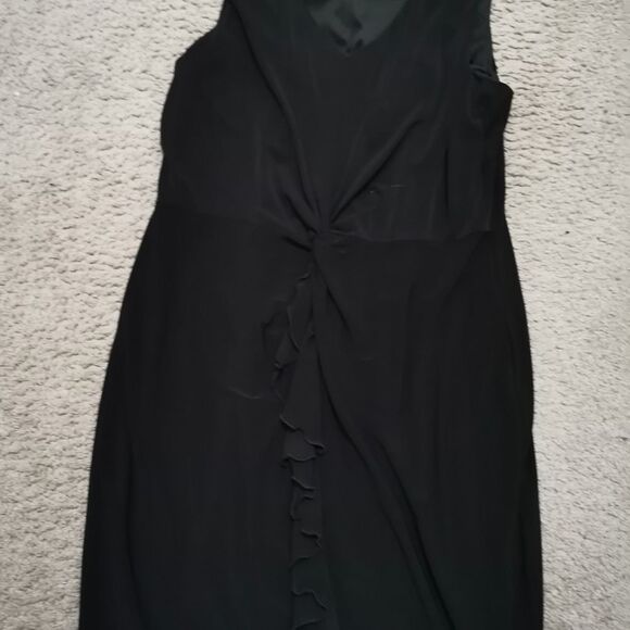 Nueva Black Dress. - Picture 4 of 7